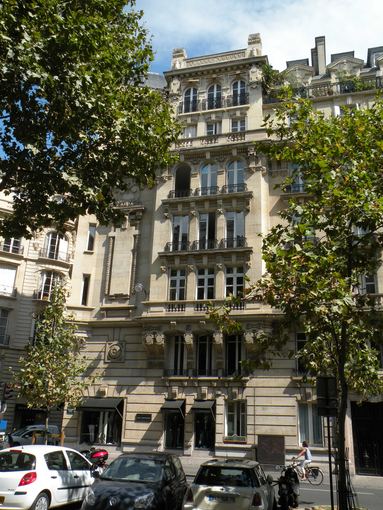  bow window imposant, 17, boulevard Raspail
